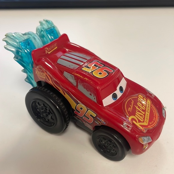Disney Toys Disney Pixar Cars 3 Splash Racers Lightning Mcqueen